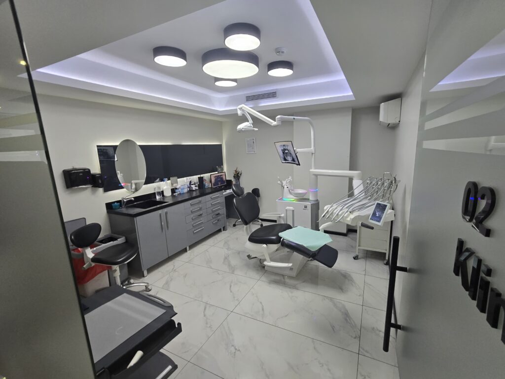 Affordable 8 Implants and 24 Zirconium Crowns in Şişli with Micro FUE Turkey