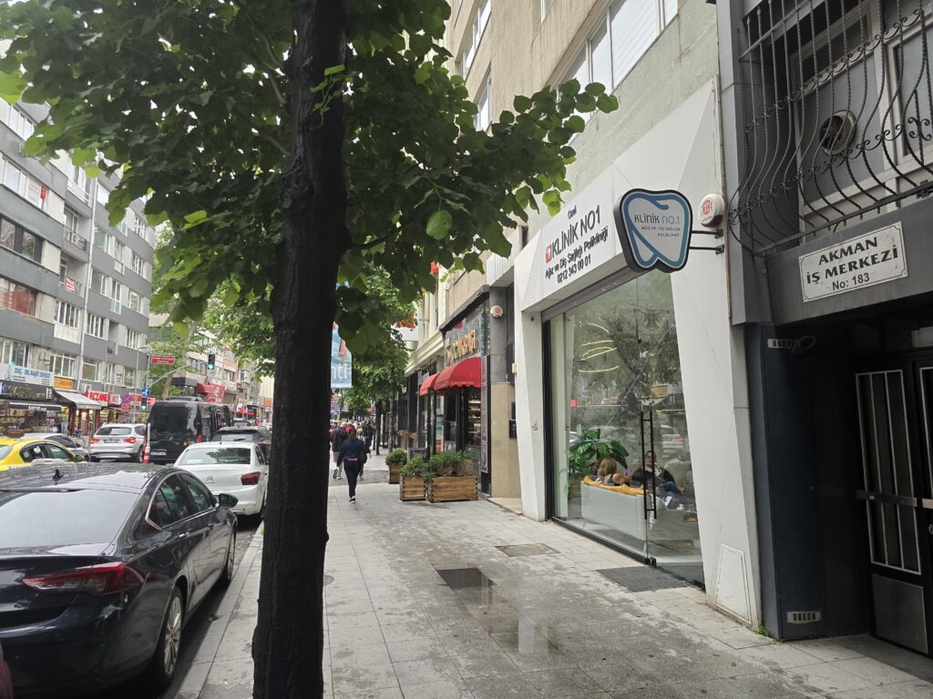 Affordable 8 Implants and 24 Zirconium Crowns in Şişli with Micro FUE Turkey